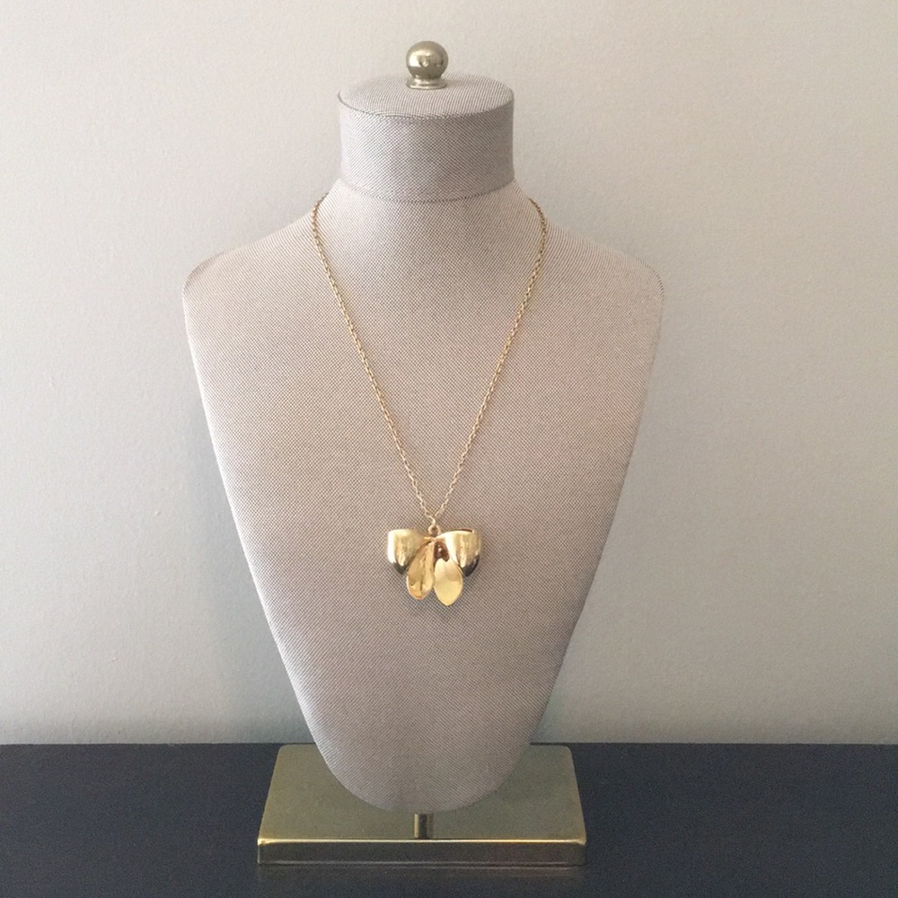 Marc by Marc Jacobs Bow Necklace